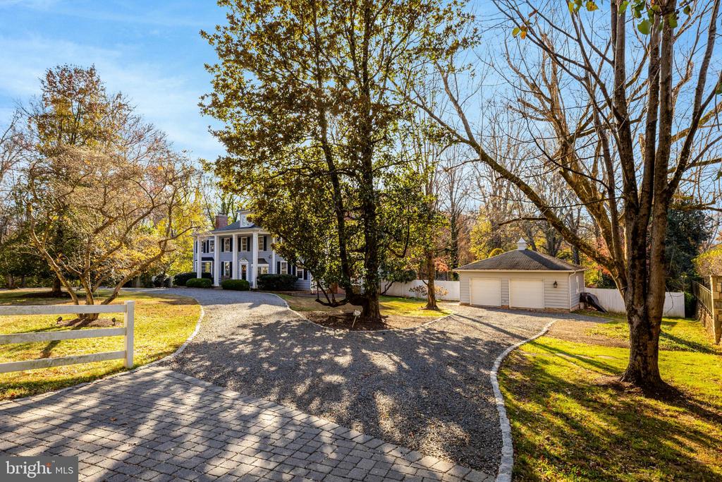 1120 BALLS HILL ROAD