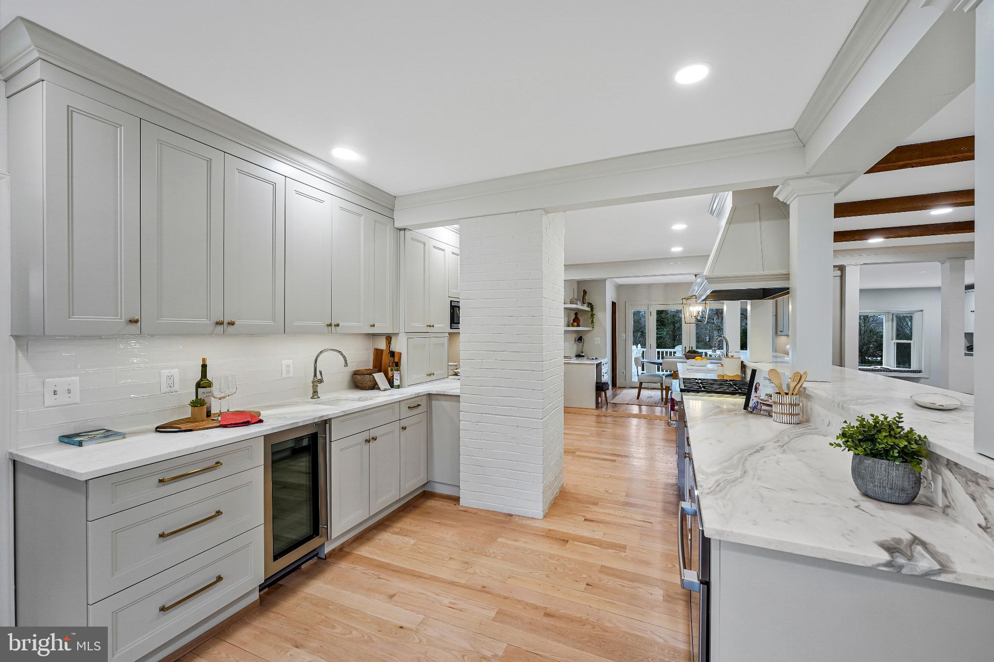 1120 BALLS HILL ROAD