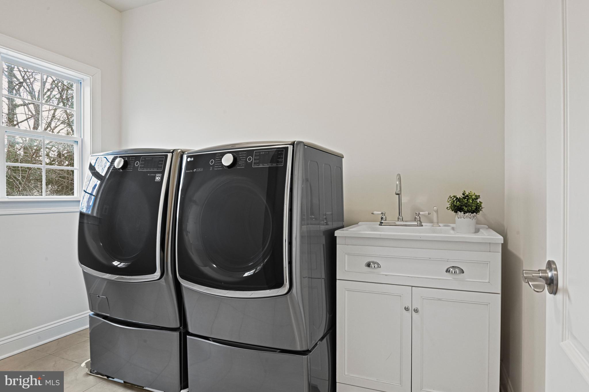 1228 PROVIDENCE TERRACE