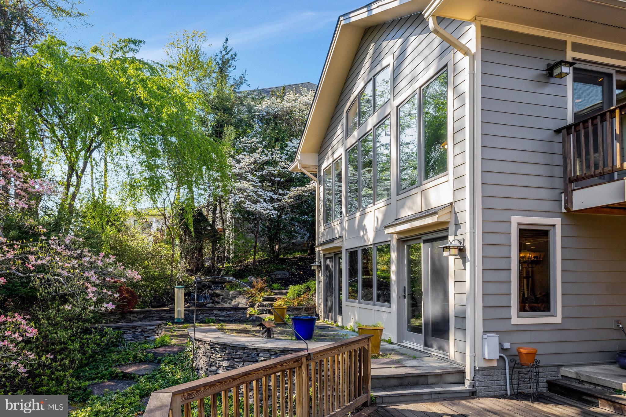 1432 WAGGAMAN CIRCLE