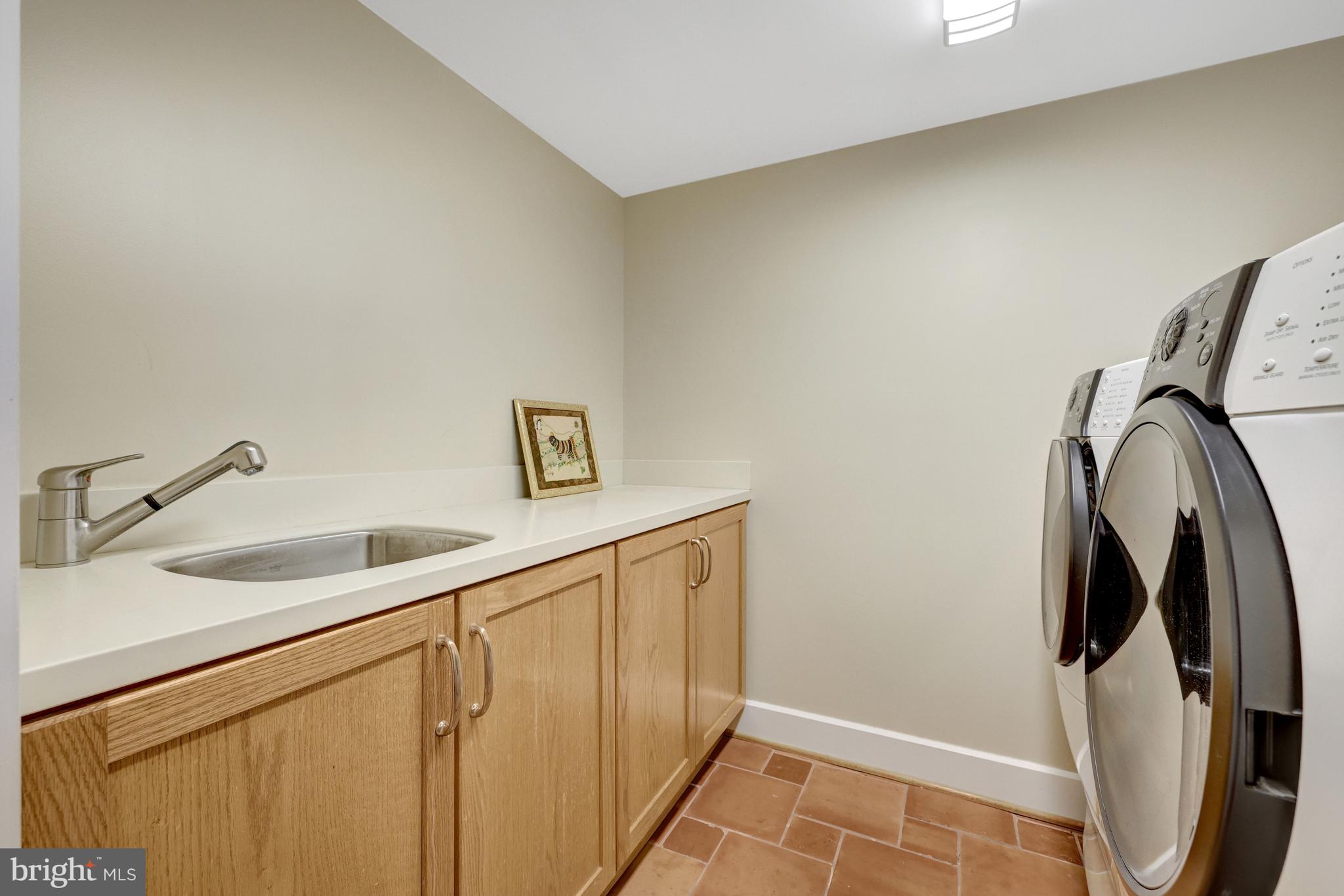 1432 WAGGAMAN CIRCLE