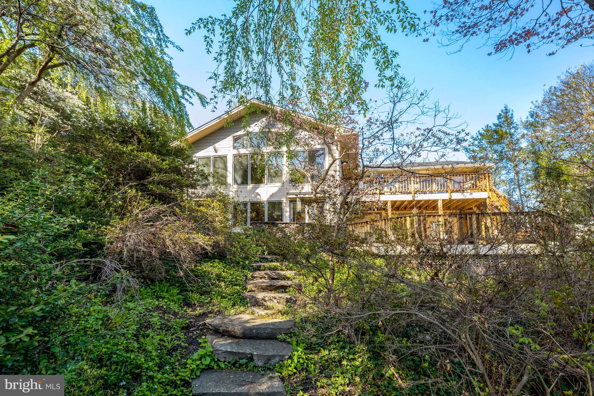 1432 WAGGAMAN CIRCLE