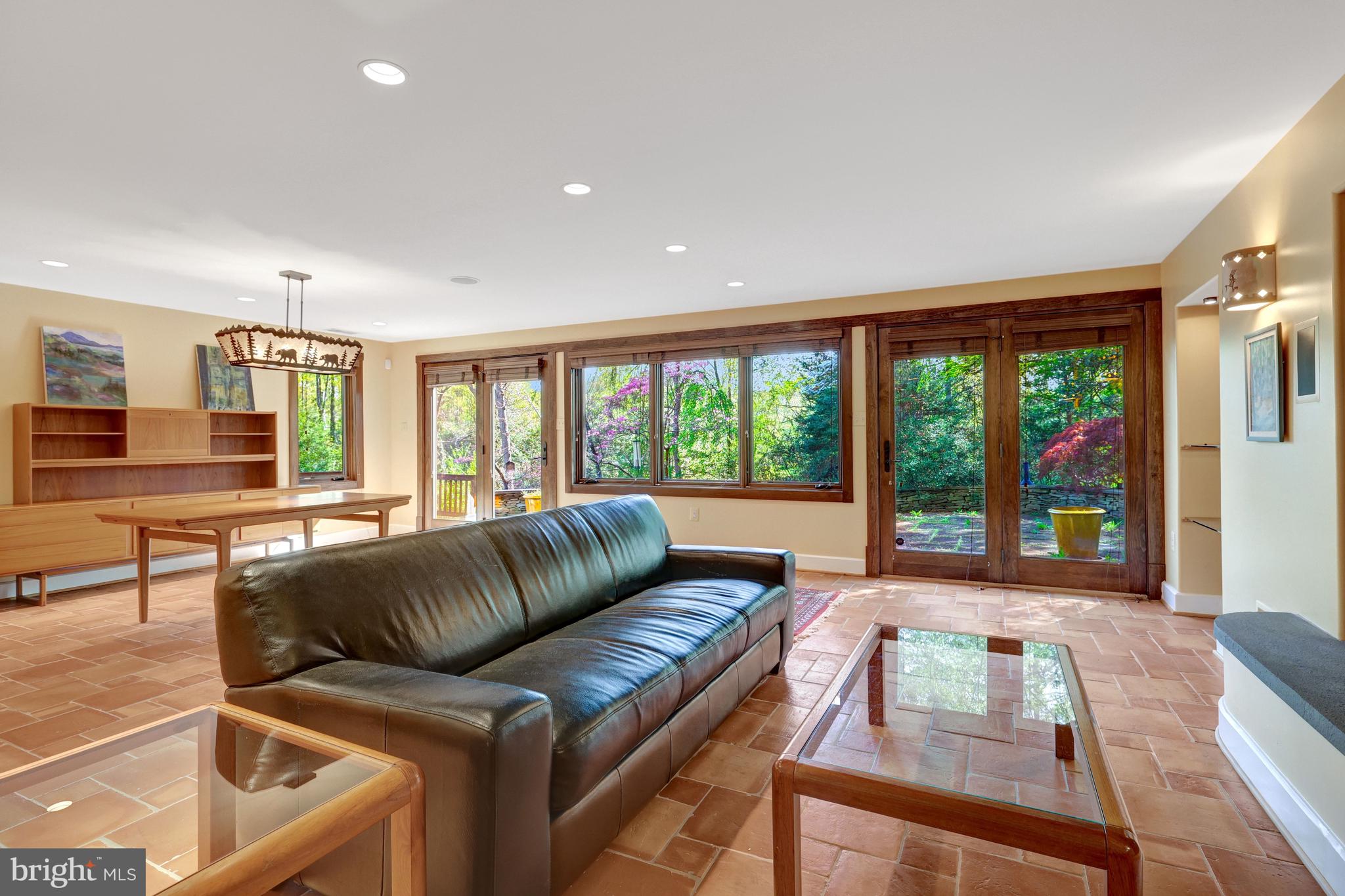 1432 WAGGAMAN CIRCLE