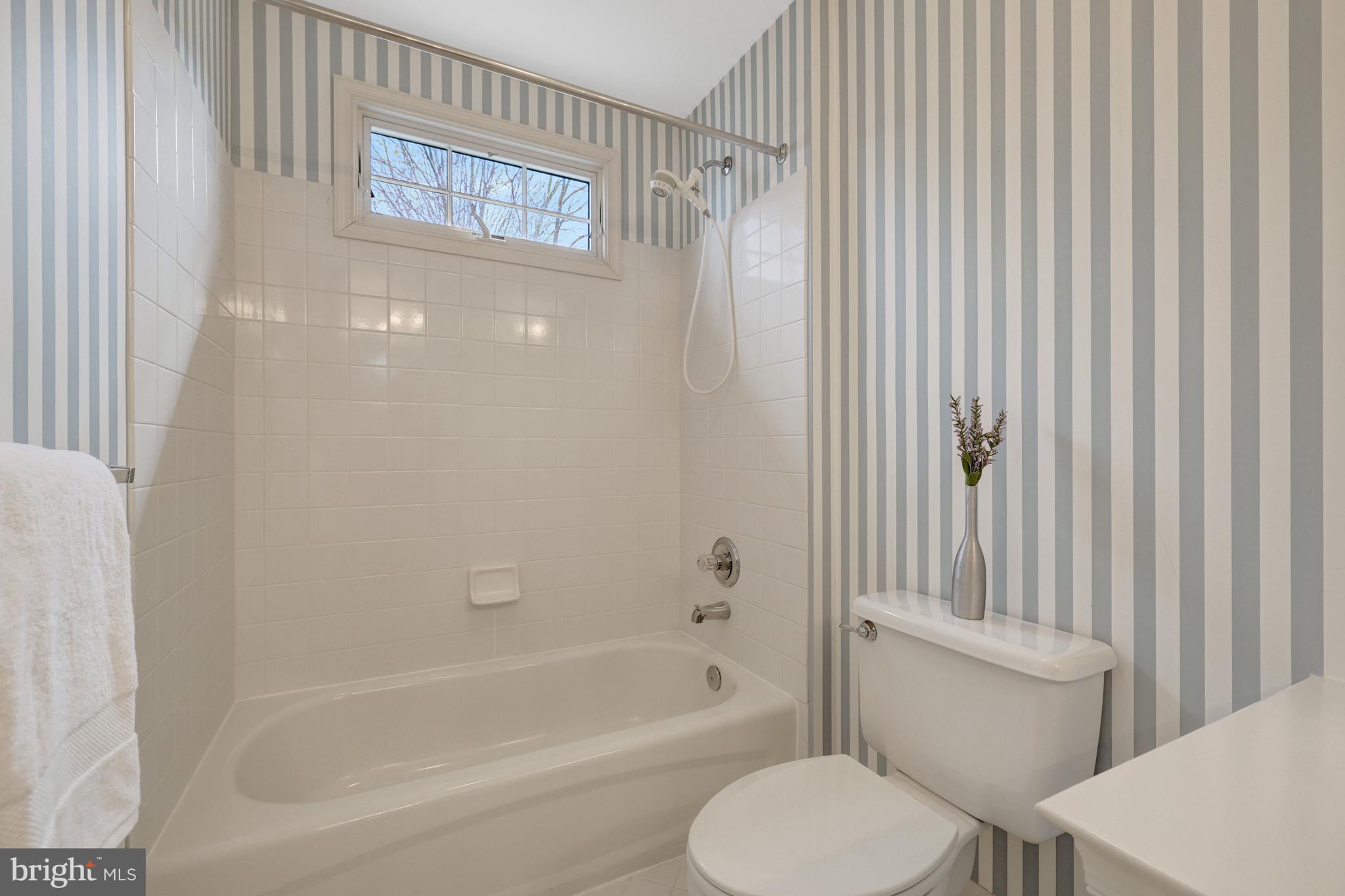 1295 GATESMEADOW WAY