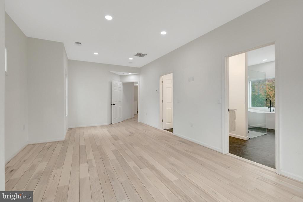 1108 BELLVIEW ROAD