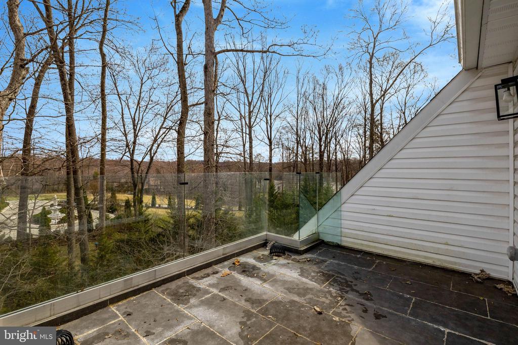 1108 BELLVIEW ROAD