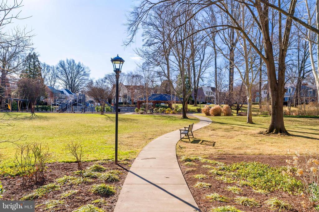6749 TOWNE LANE ROAD
