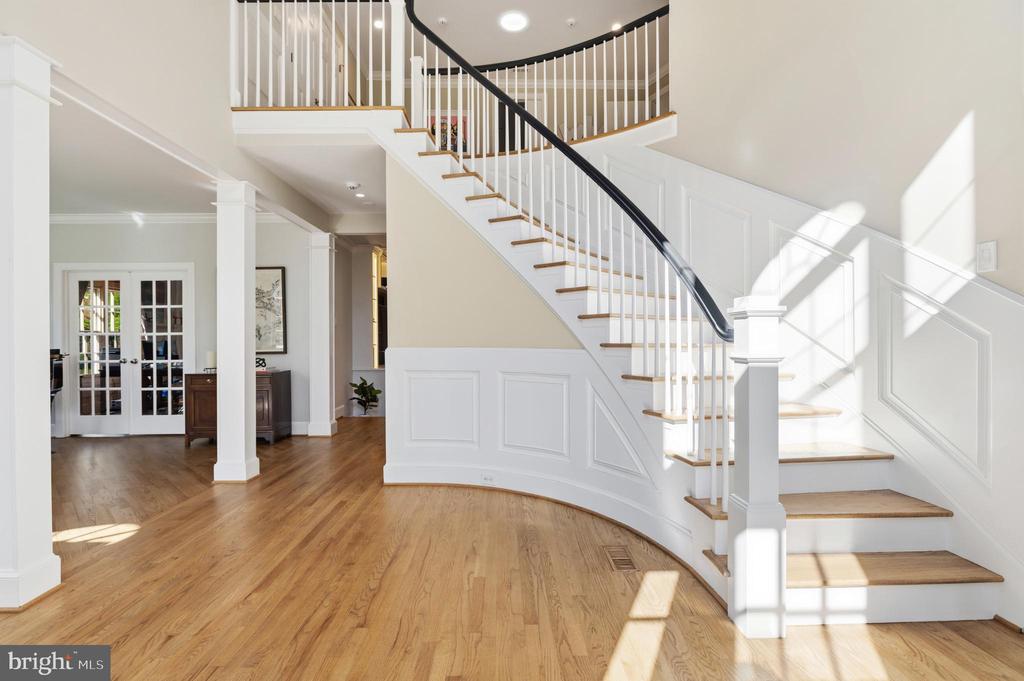 7009 SYMPHONY COURT