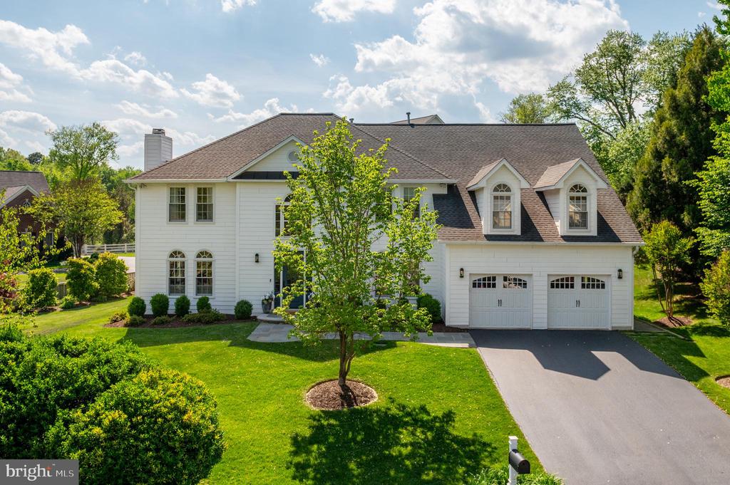 7009 SYMPHONY COURT