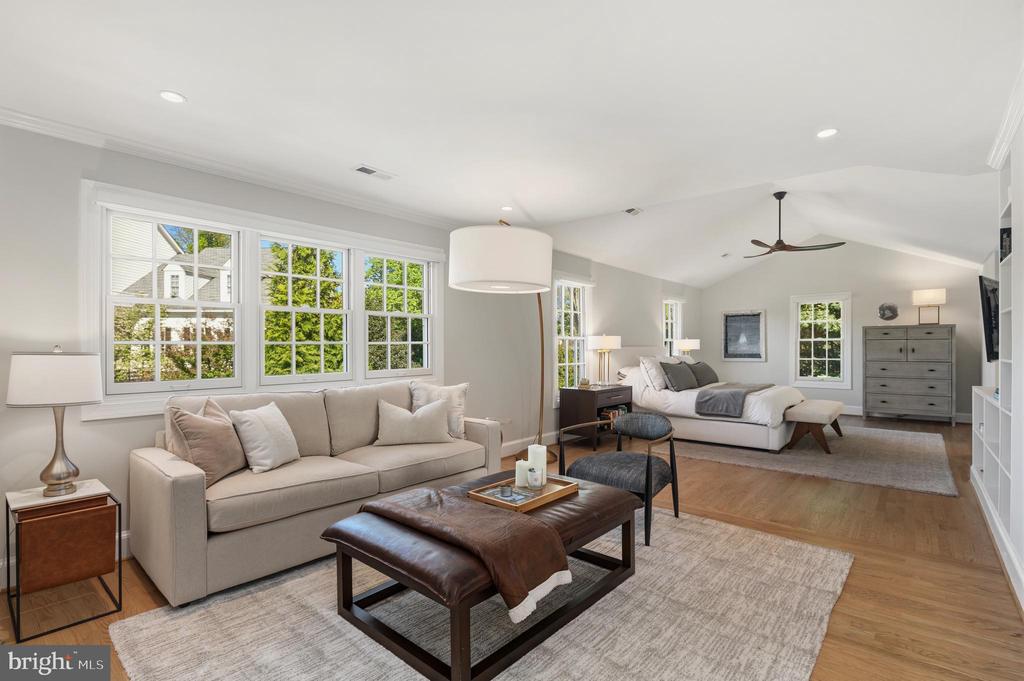7009 SYMPHONY COURT
