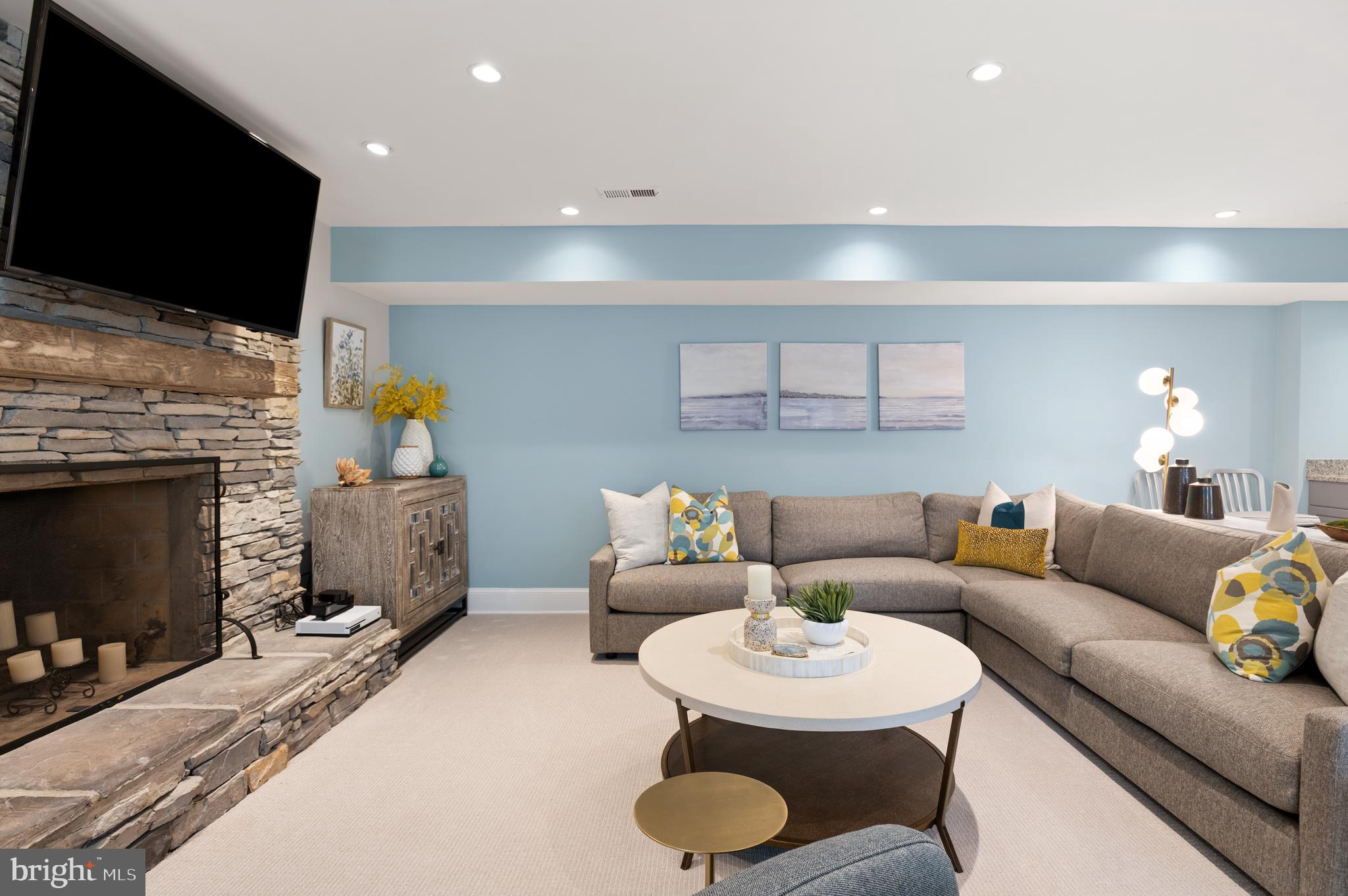 7009 SYMPHONY COURT