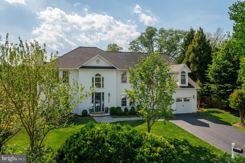 7009 SYMPHONY COURT