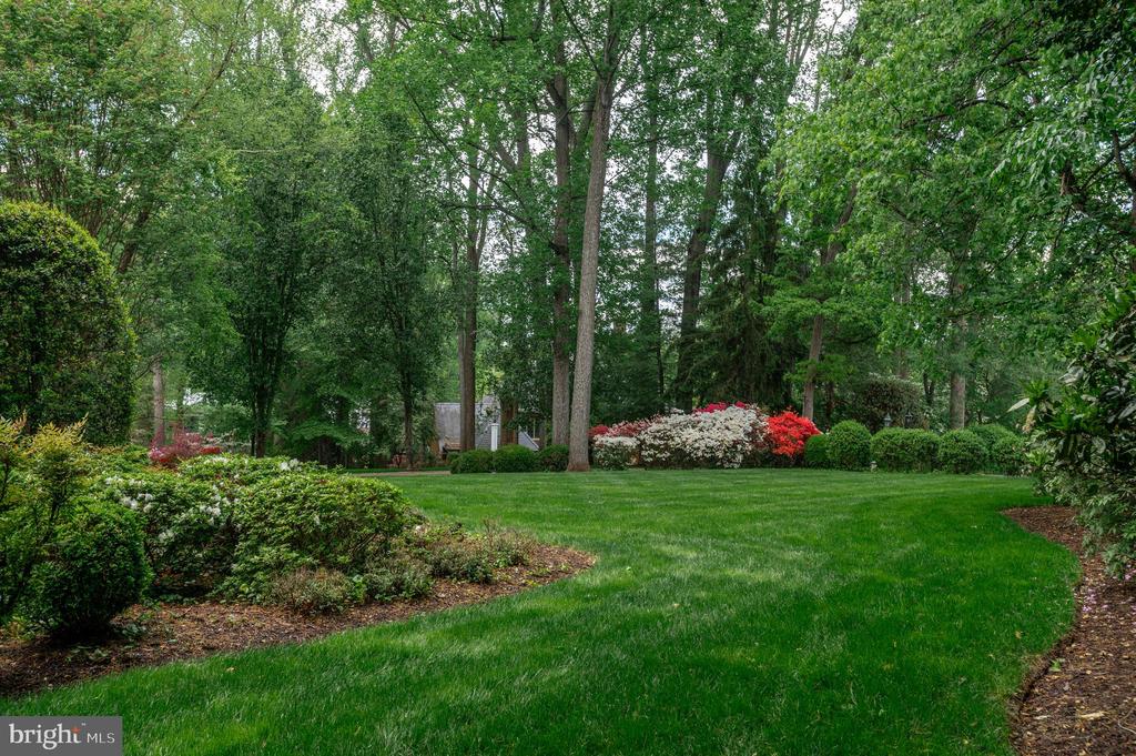 1210 CORBIN COURT