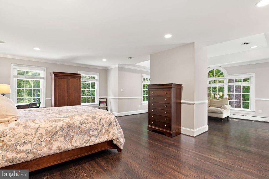 1210 CORBIN COURT