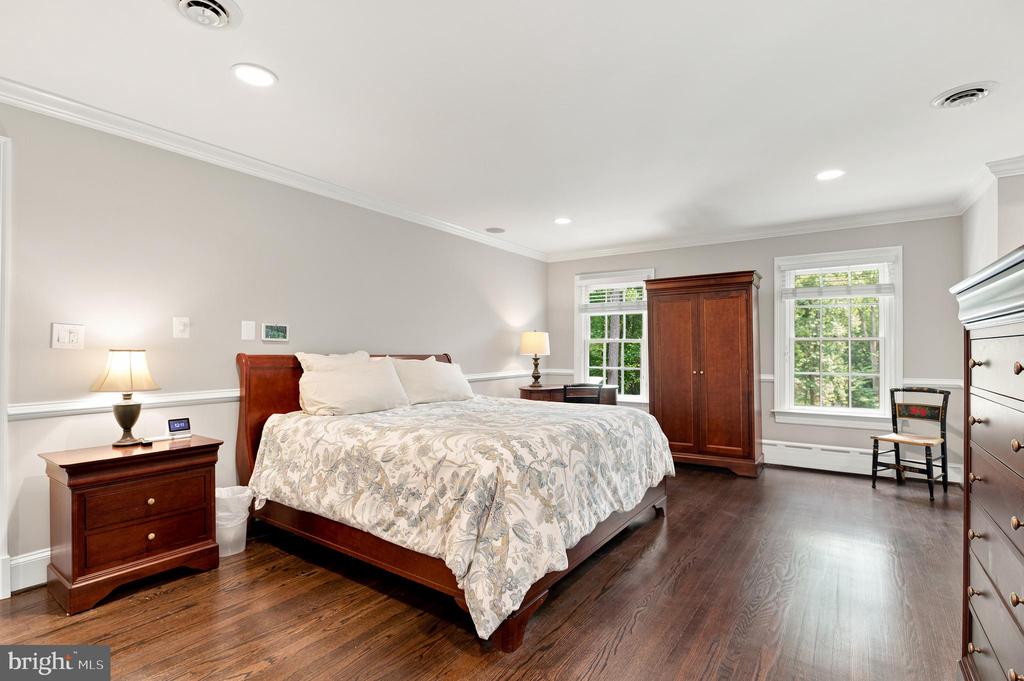 1210 CORBIN COURT