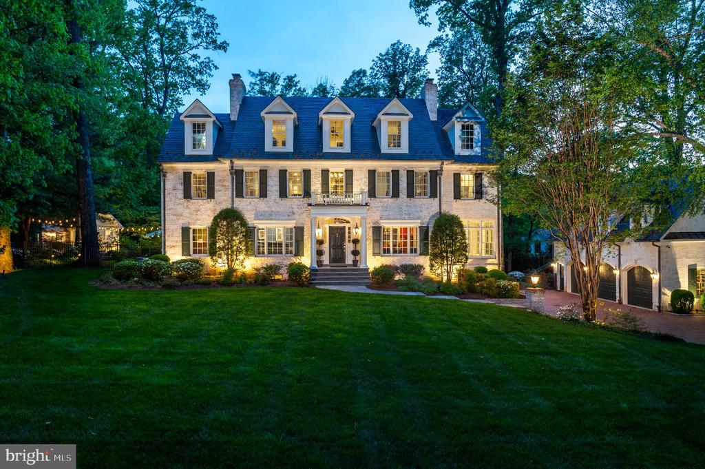 1210 CORBIN COURT
