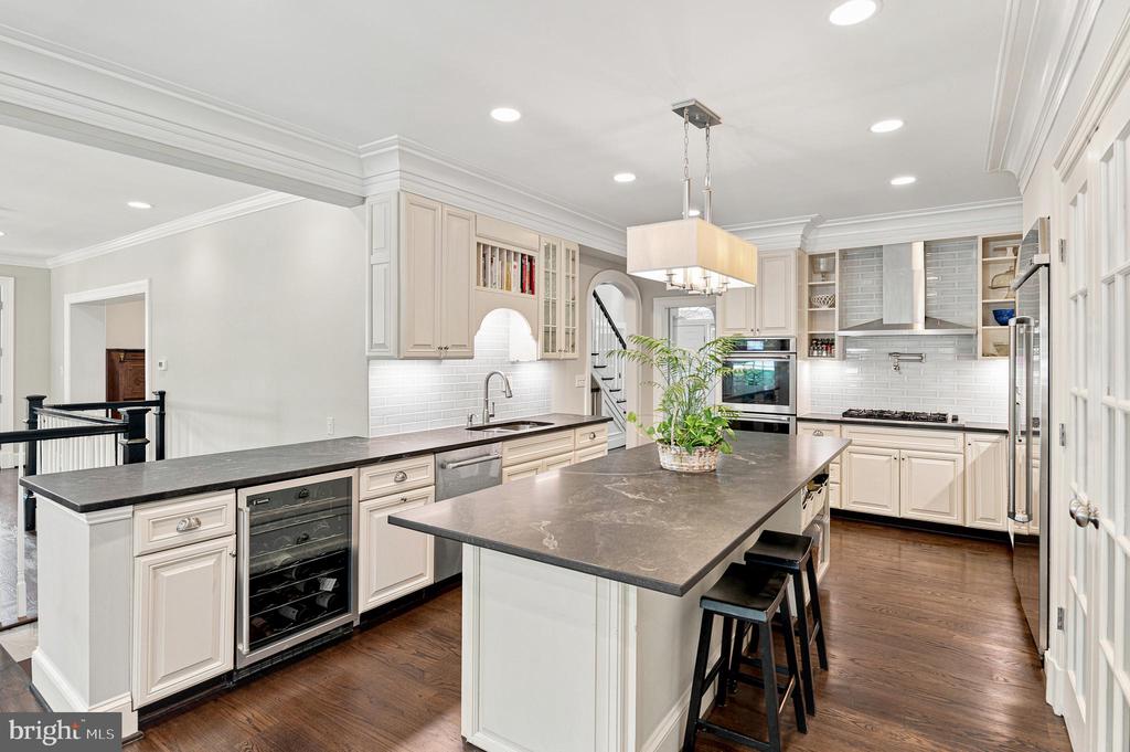 1210 CORBIN COURT