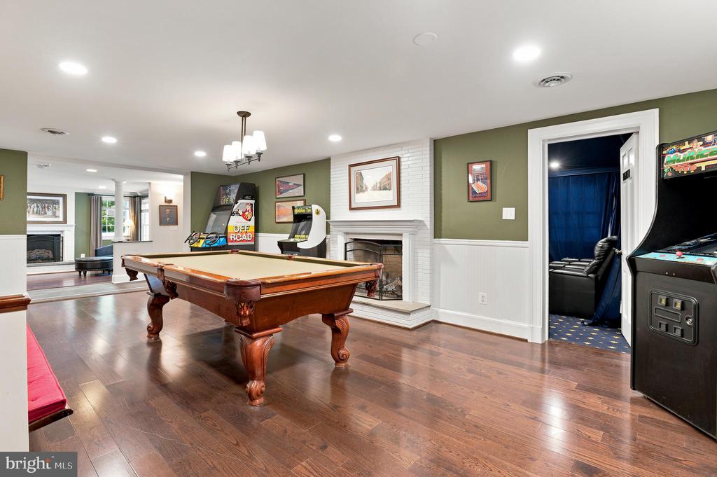 1210 CORBIN COURT