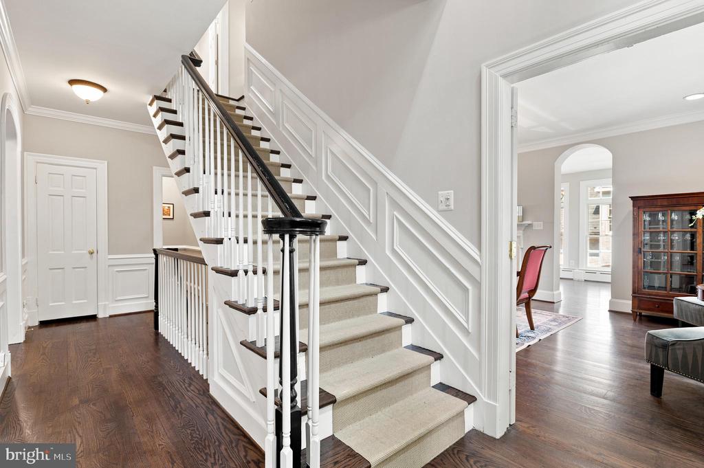 1210 CORBIN COURT