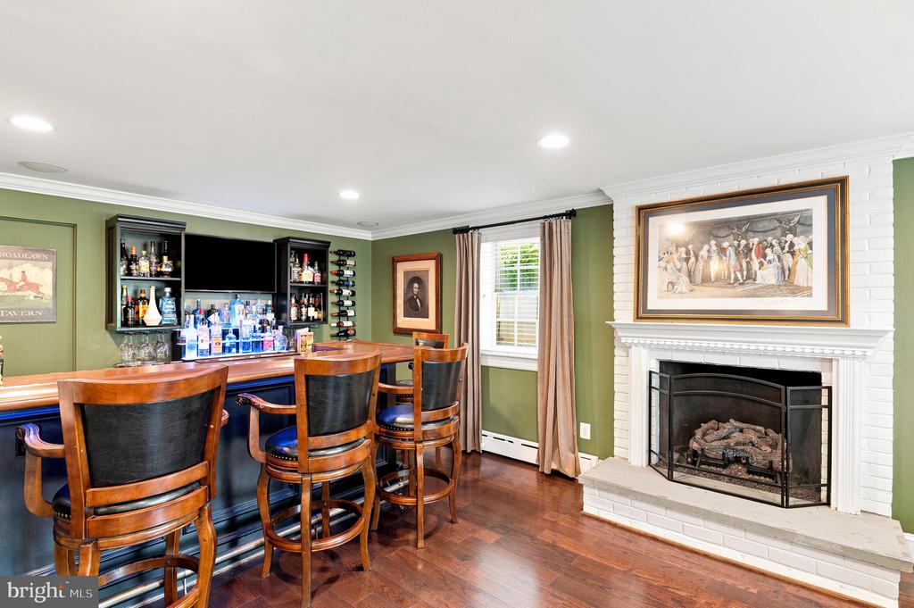 1210 CORBIN COURT