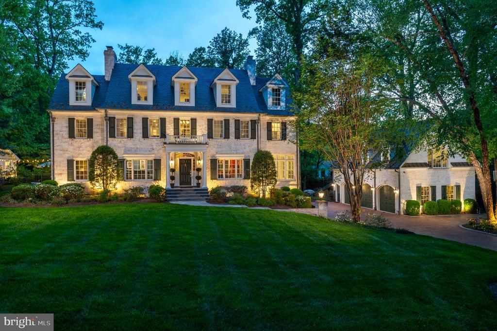 1210 CORBIN COURT