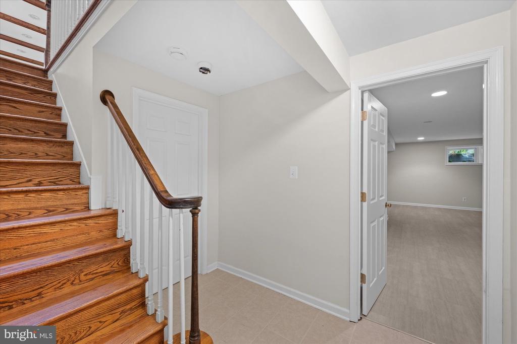 1322 TIMBERLY LANE