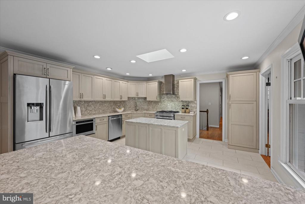 1322 TIMBERLY LANE