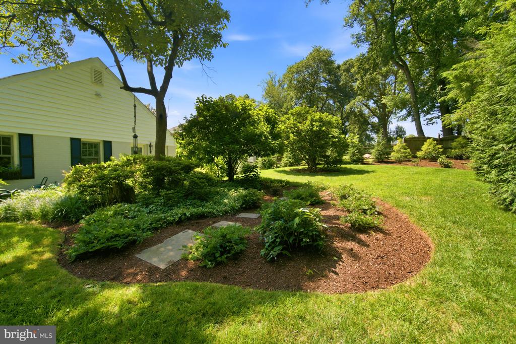 1322 TIMBERLY LANE