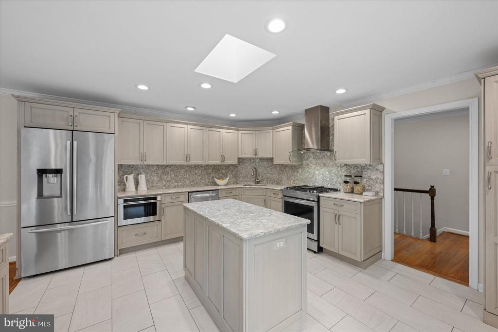 1322 TIMBERLY LANE