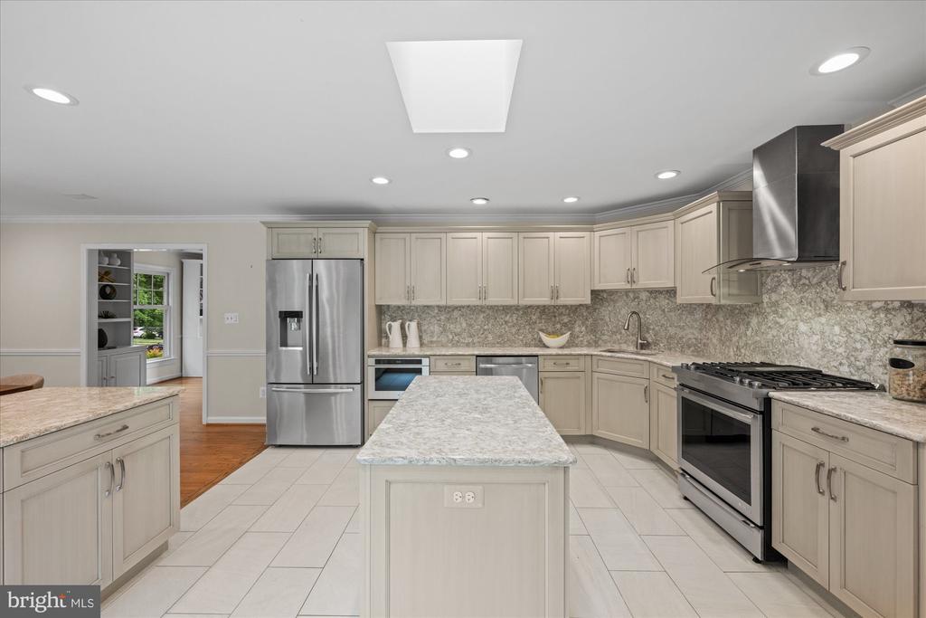 1322 TIMBERLY LANE