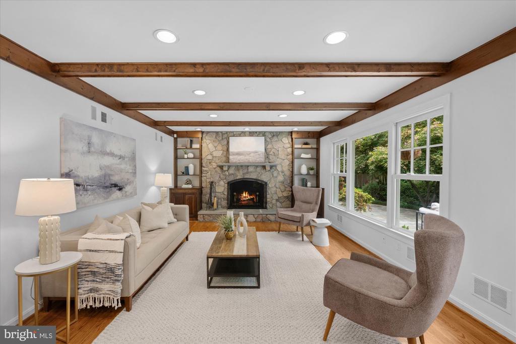 1322 TIMBERLY LANE