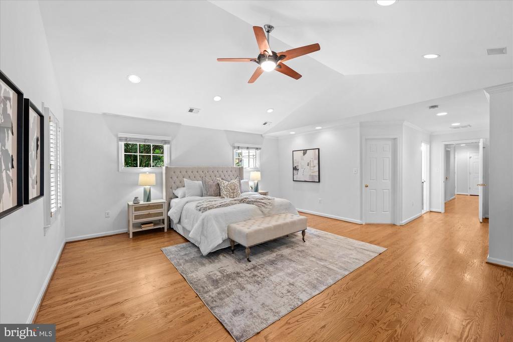 1322 TIMBERLY LANE