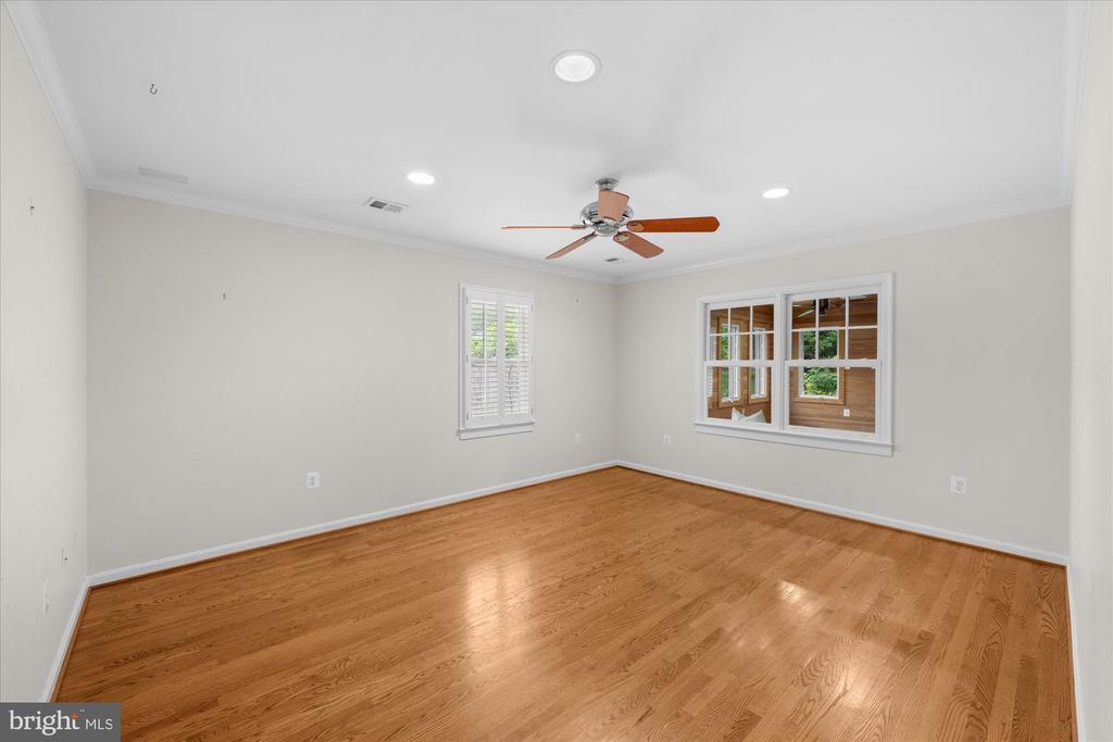 1322 TIMBERLY LANE