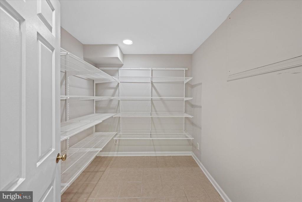 1322 TIMBERLY LANE