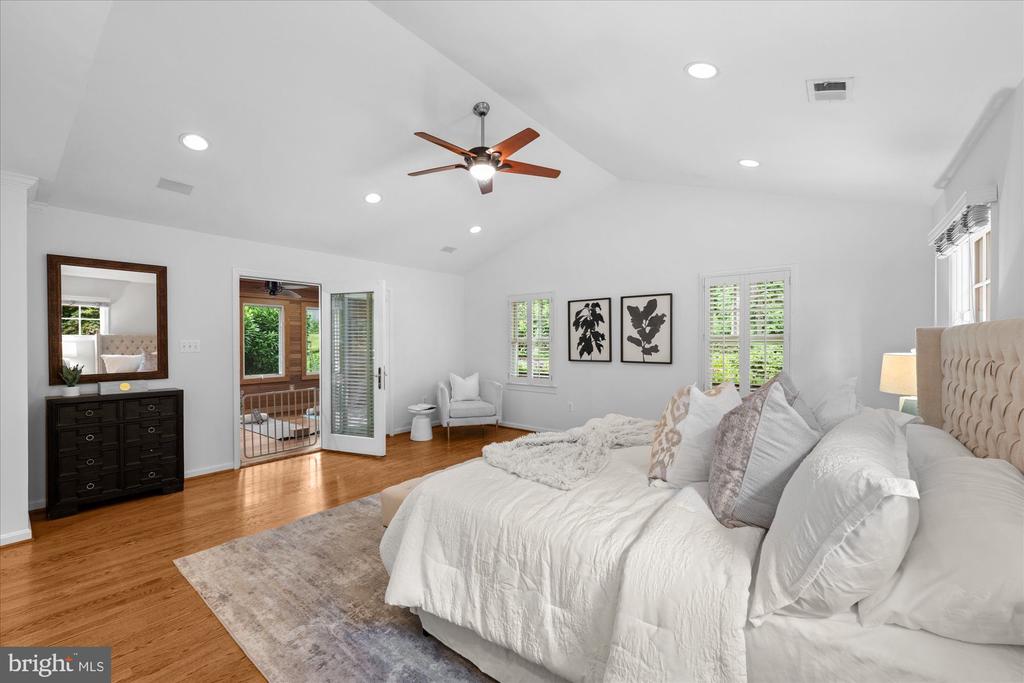 1322 TIMBERLY LANE