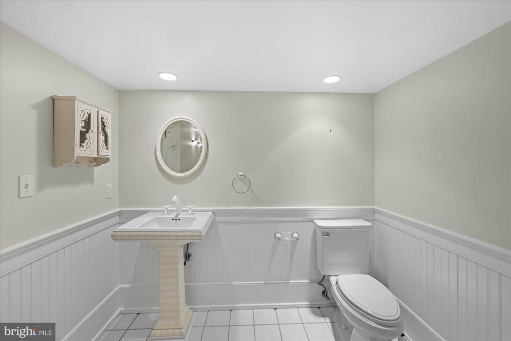 1322 TIMBERLY LANE