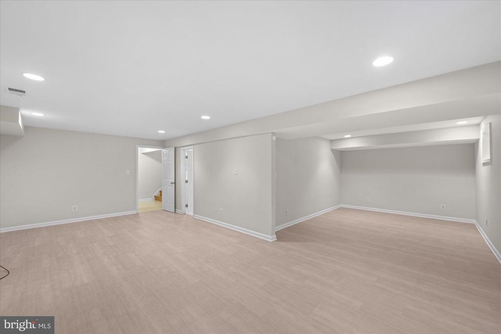 1322 TIMBERLY LANE