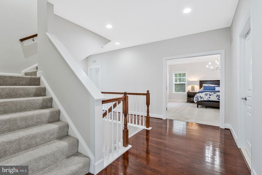 1302 SCOTTS RUN ROAD