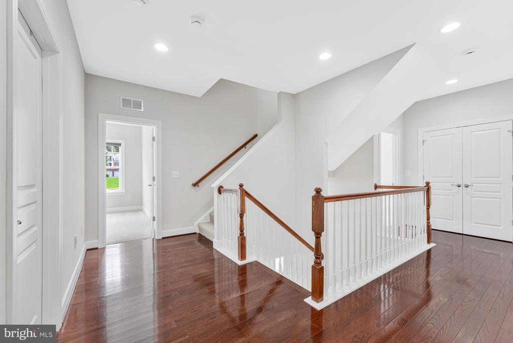1302 SCOTTS RUN ROAD