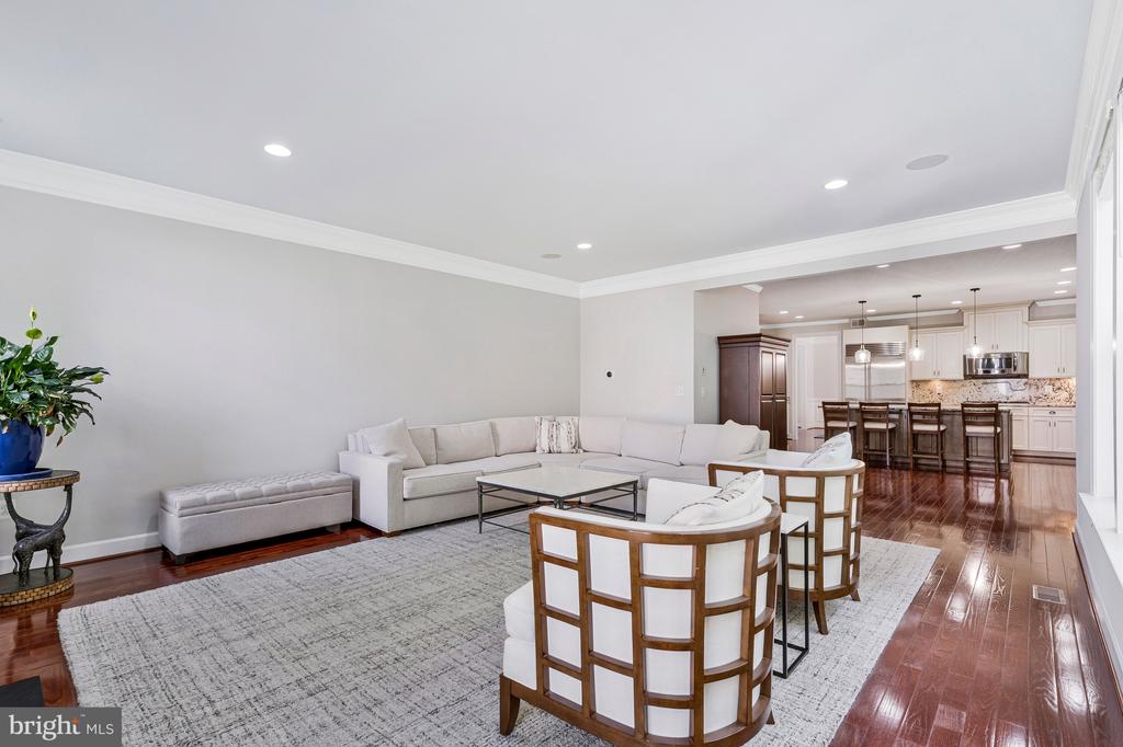 1302 SCOTTS RUN ROAD
