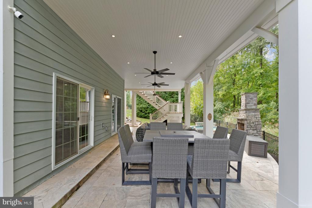1302 SCOTTS RUN ROAD