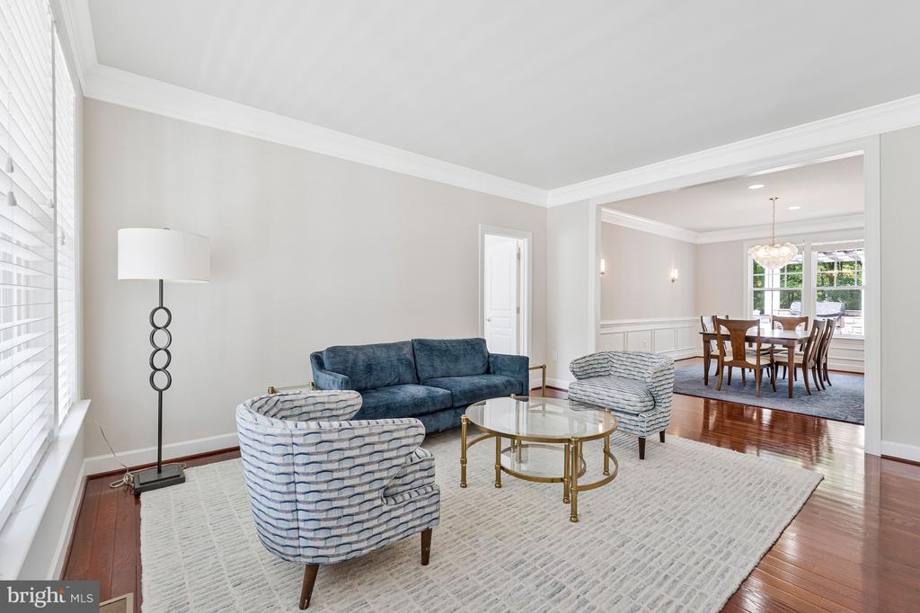 1302 SCOTTS RUN ROAD