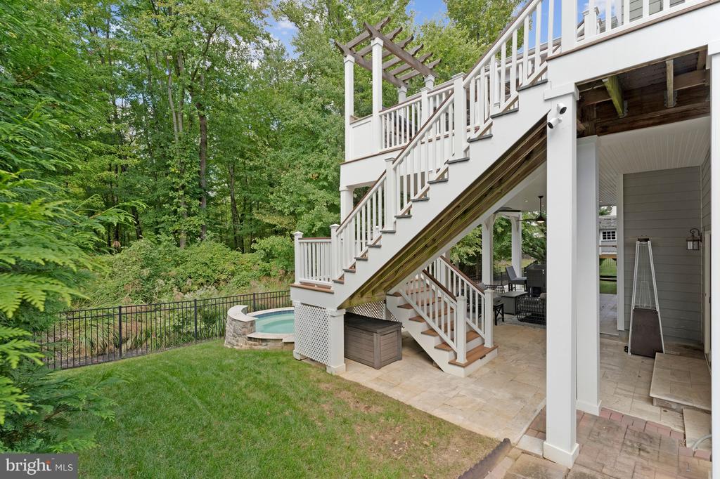 1302 SCOTTS RUN ROAD