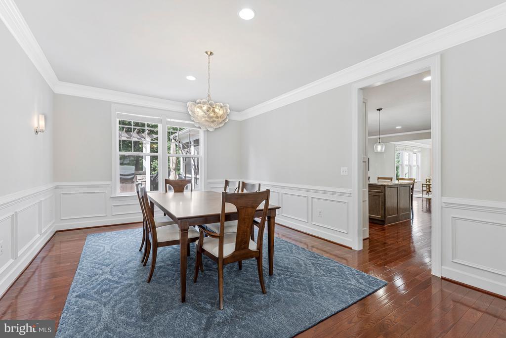 1302 SCOTTS RUN ROAD