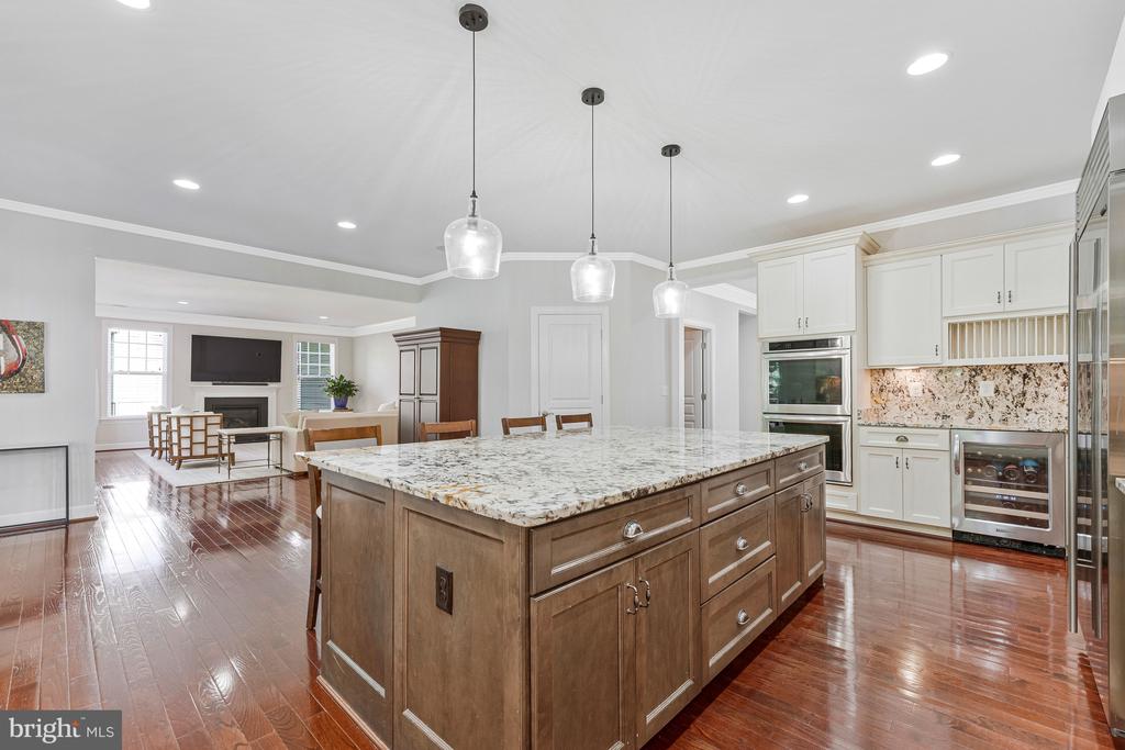 1302 SCOTTS RUN ROAD