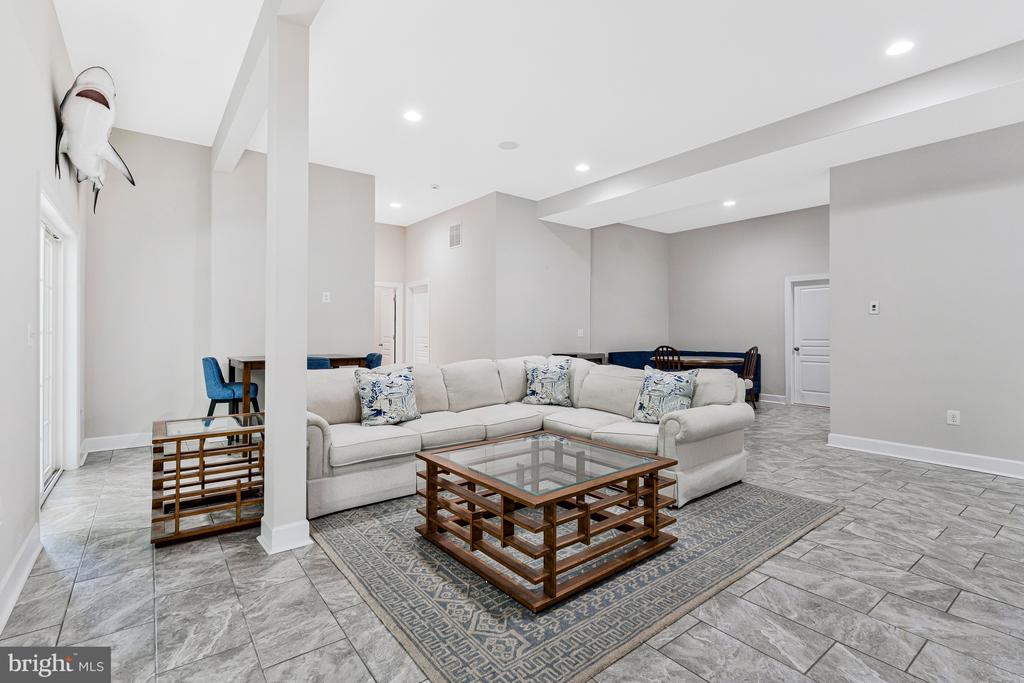 1302 SCOTTS RUN ROAD