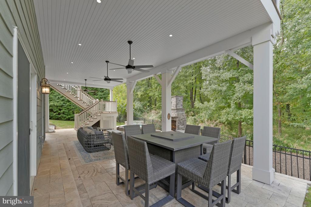 1302 SCOTTS RUN ROAD