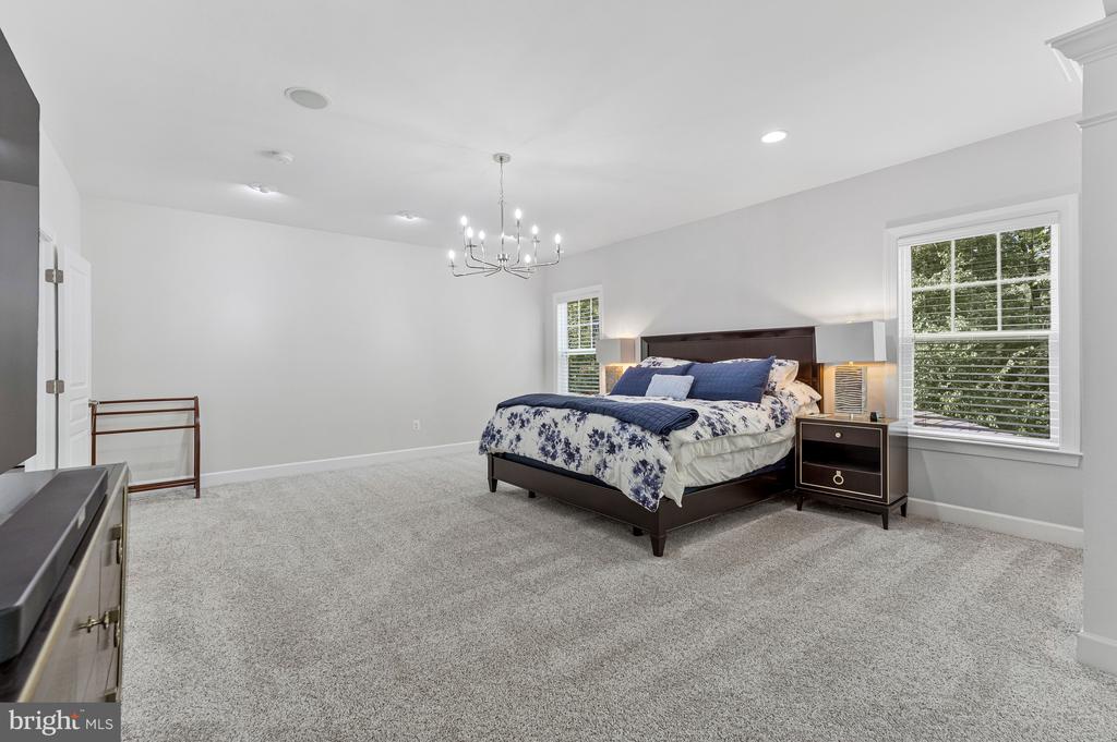 1302 SCOTTS RUN ROAD