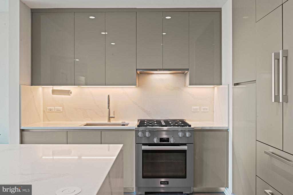 7887 JONES BRANCH DRIVE Unit: 503
