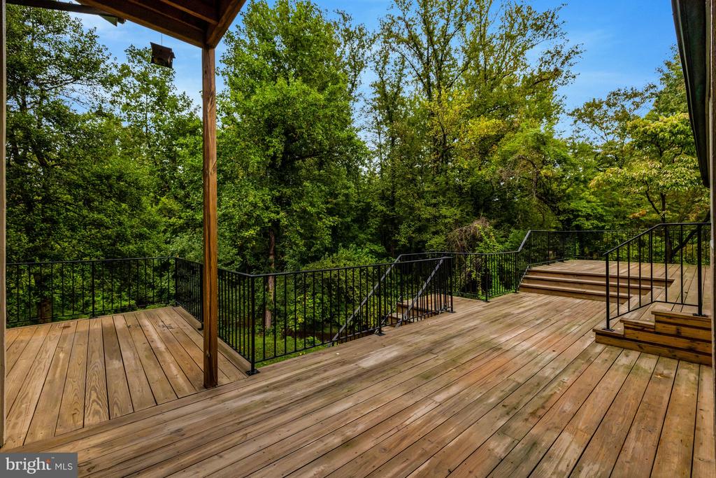 6952 KYLEAKIN COURT